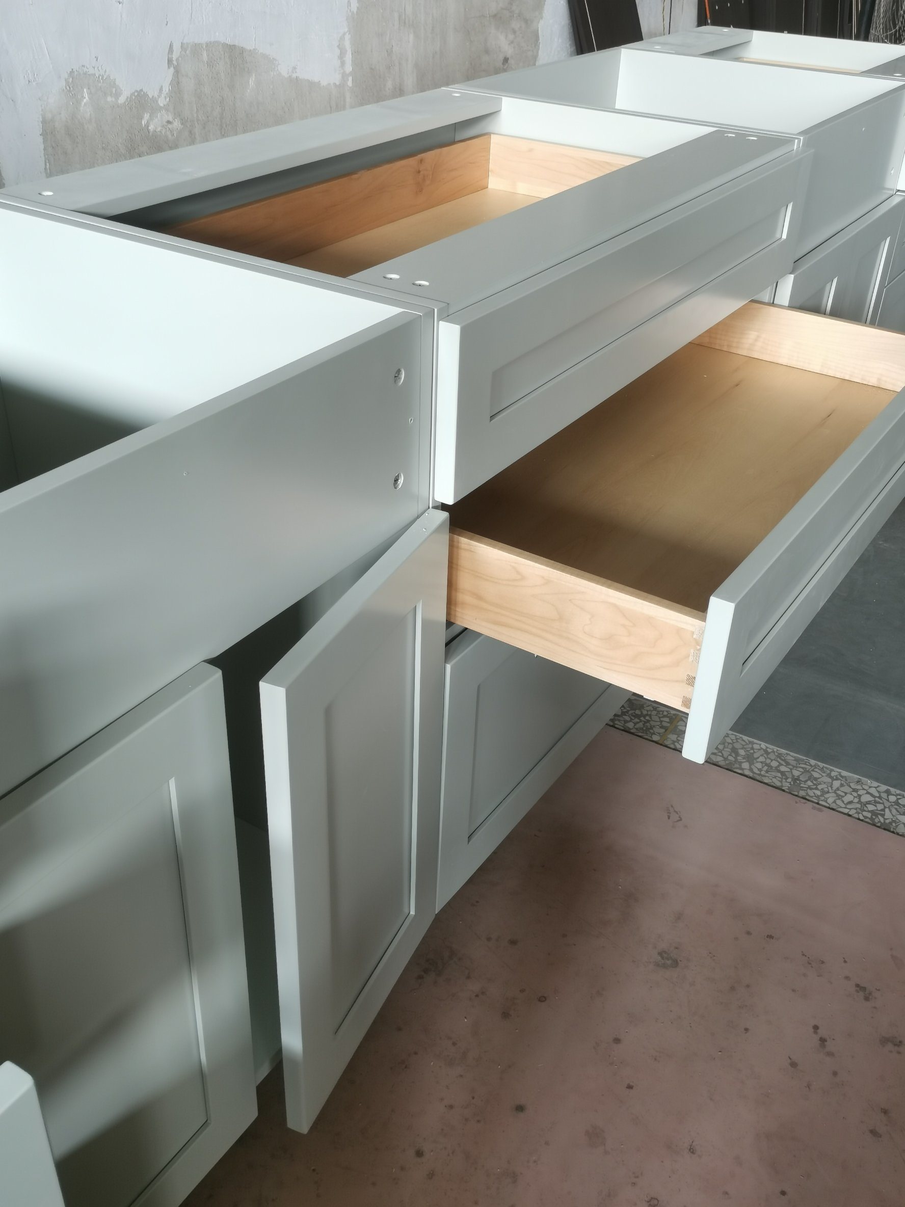 Modern Designs PVC/ Lacquer Kitchen Island Furniture Shaker Modular Kitchen Cabinet