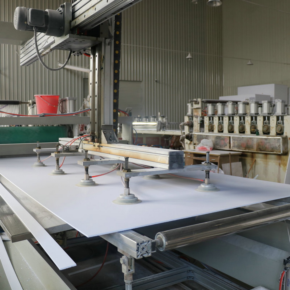 Factory Manufacturer1220 X 2440 Mm Laminated PVC Foam Sheet For Furniture
